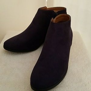 SOLD OUT.  Navy faux suede booties